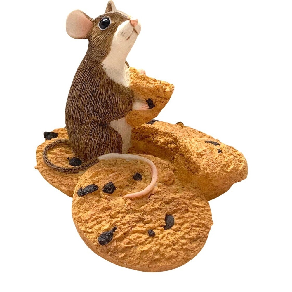 Vintage 1994 Munro After The Party Mouse on Chocolate Chip Cookie Figurine